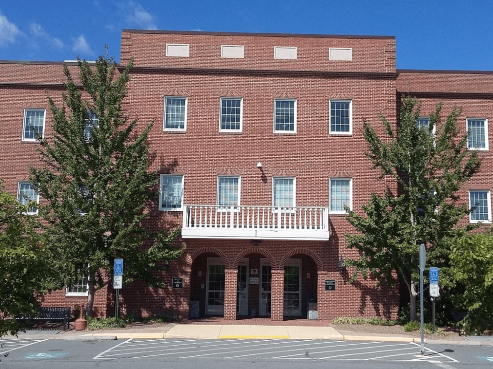 Loudoun County Department of Family Services Leesburg, VA Social